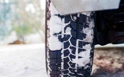 ¿Cadenas o neumáticos de invierno para conducir por la nieve?