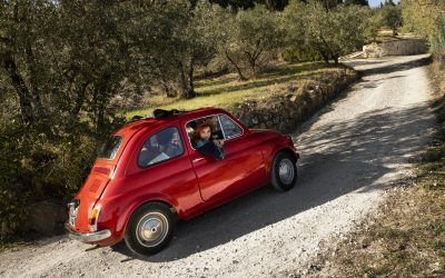 Un recorrido por las concentraciones de vehículos y motos antiguas